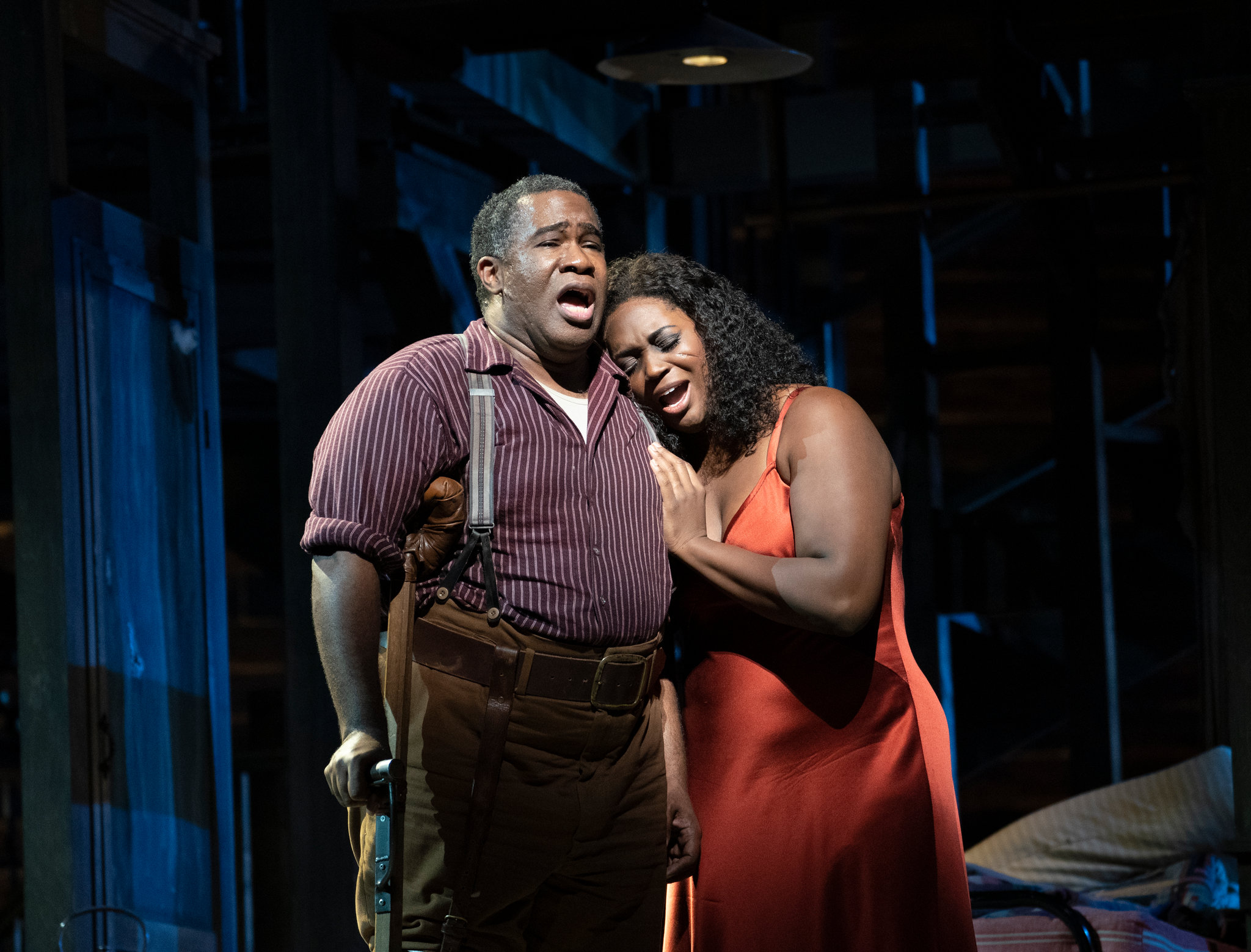 merlin_160718343_cb9b1a82-1266-4614-943e-a75069cd4d8b-superJumbo